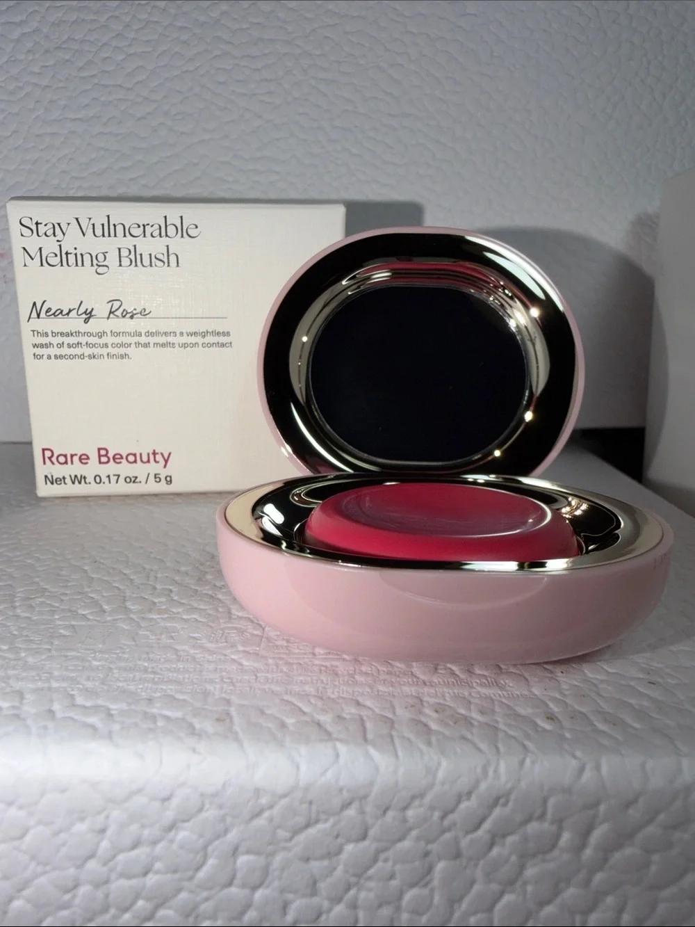 Rare Beauty Stay Vulnerable Melting Blush - Nearly Rose (soft rose)